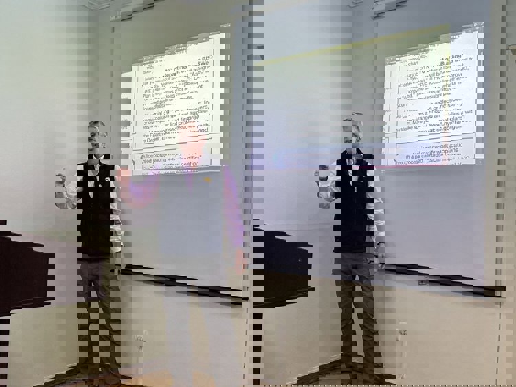 5314326021216005496