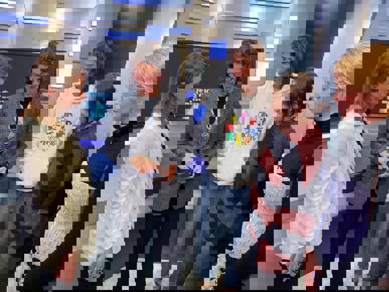 5312066344432300932