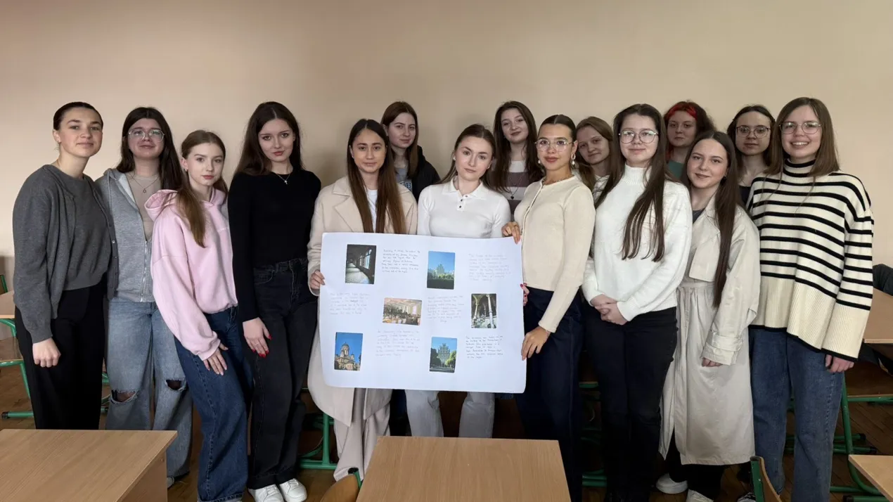 Інформаційна година до 150-річчя ЧНУ: знайомство студентів з факультетом
